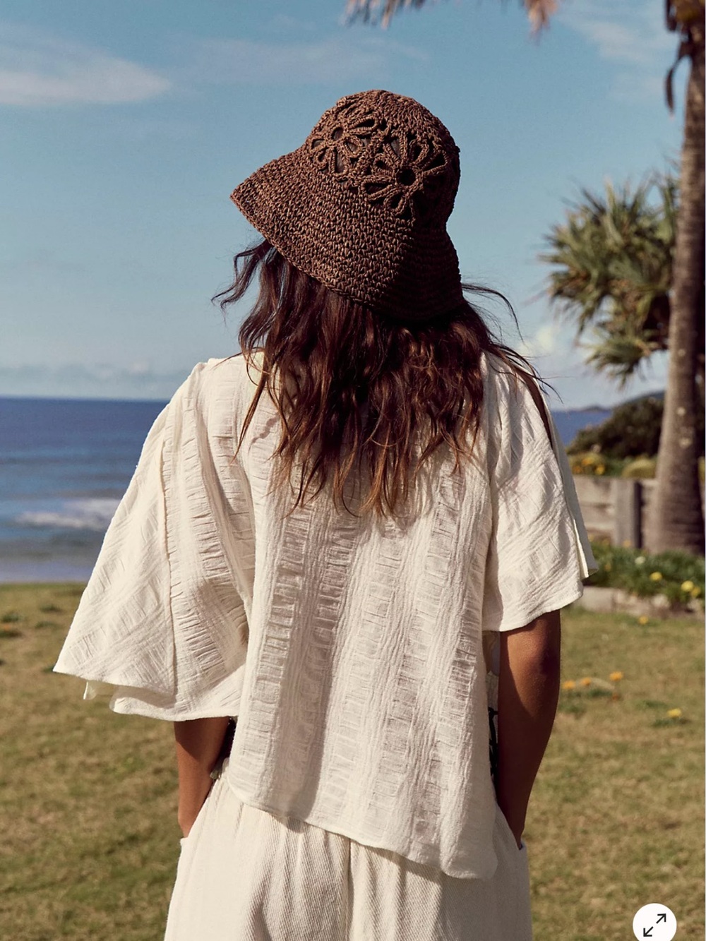 Free People Cut Out Daisy Straw bucket Hat SOLD OUT FALL 2026 COLLECTION - Picture 4 of 10
